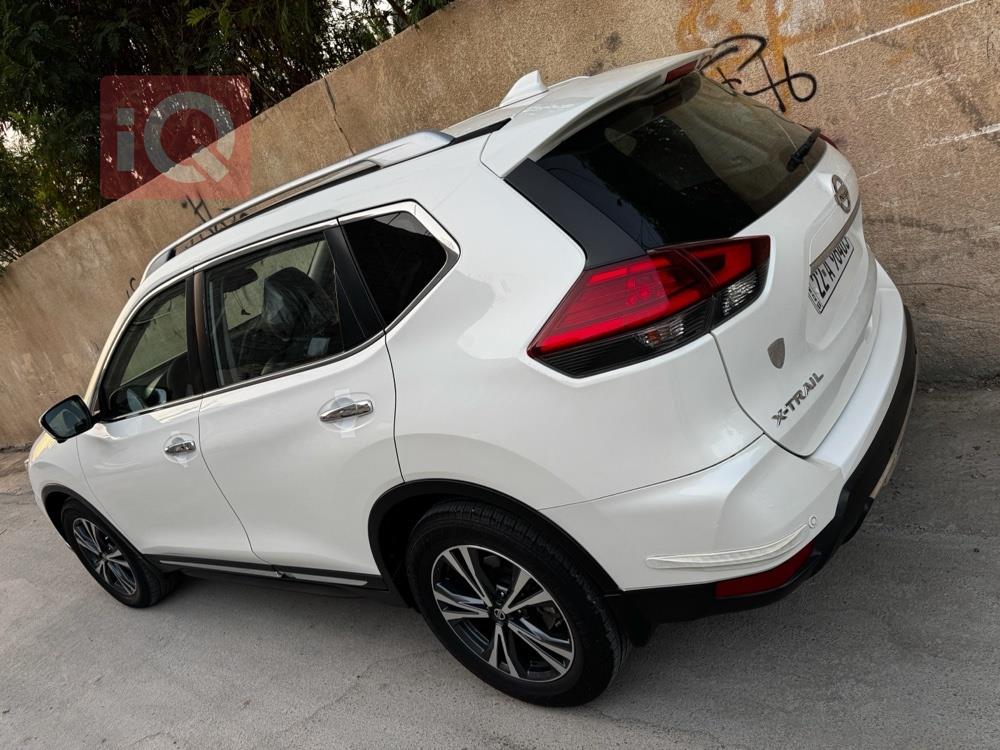 نيسان X-Trail